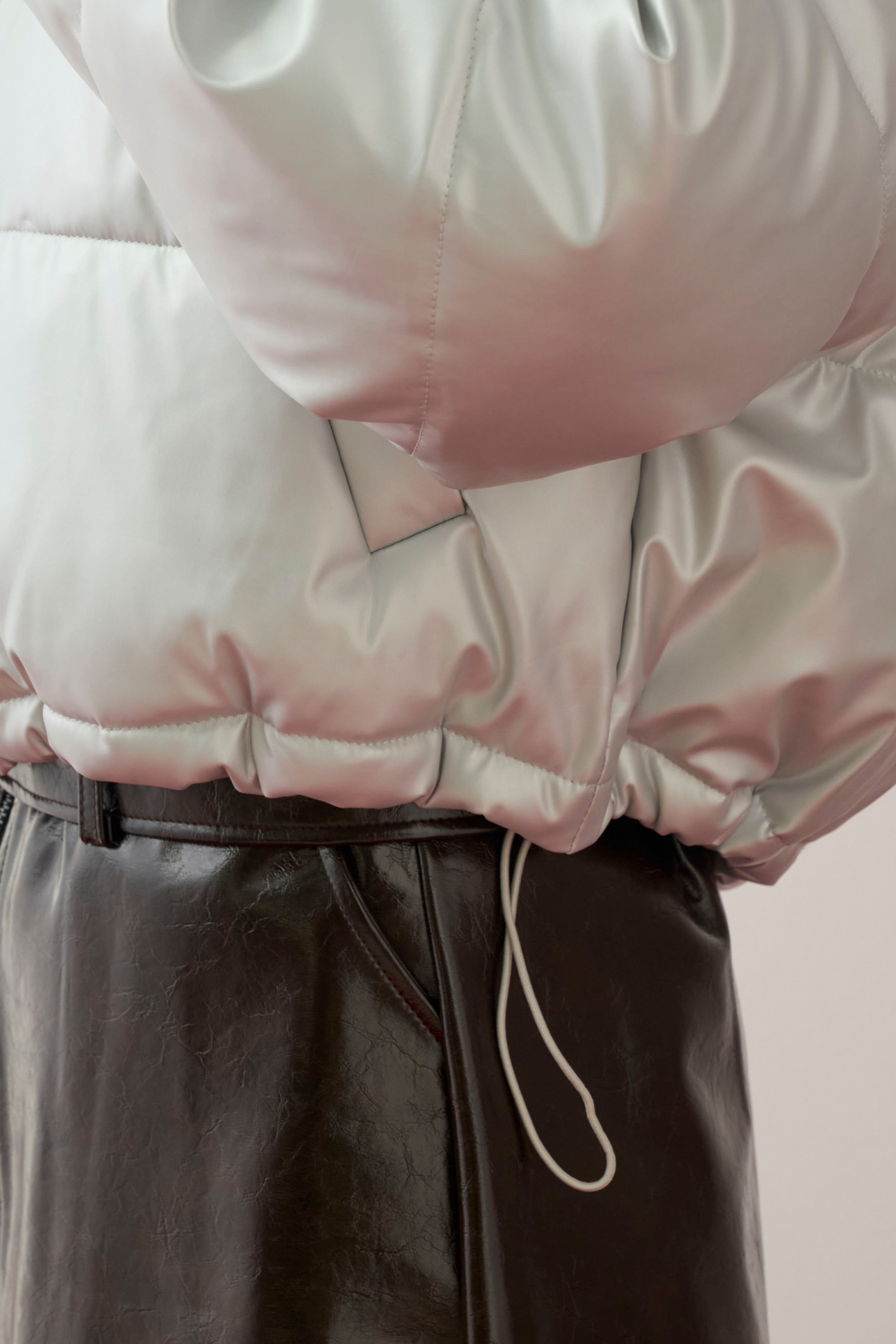 ファイバーダウンフードジャケット/シルバー – ESICA