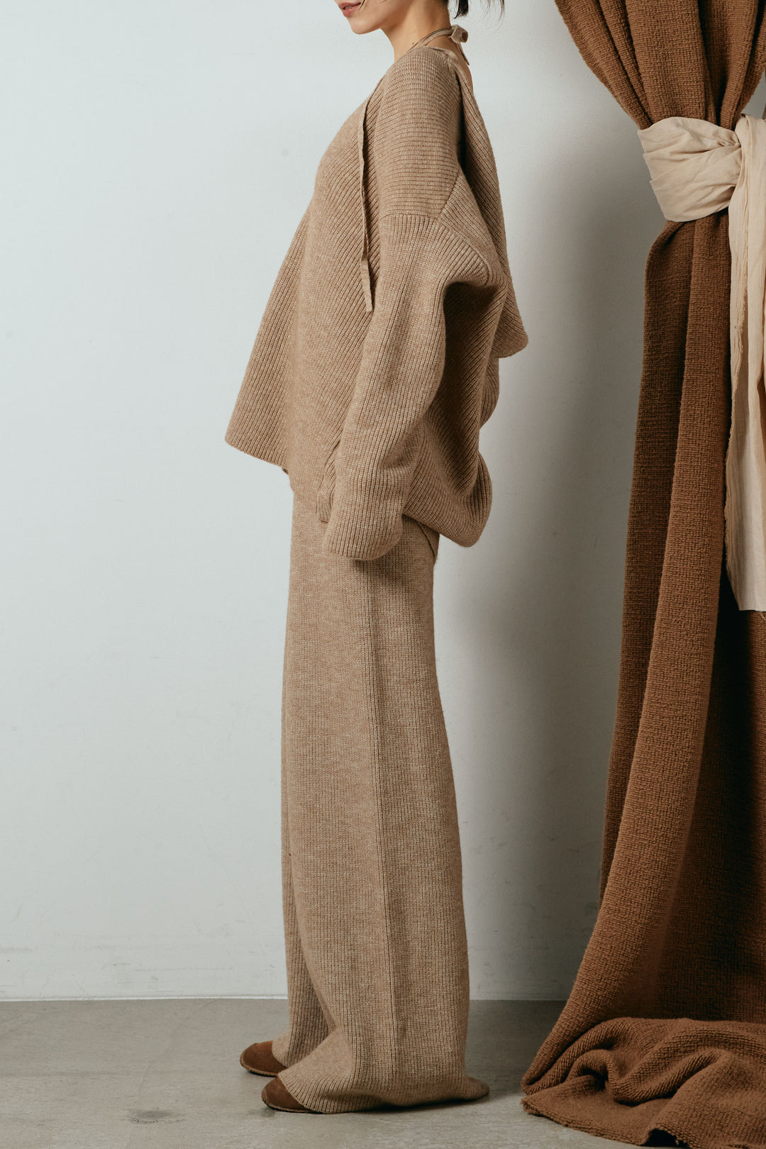 [SET]ホルターネックケーブルニットSETUP