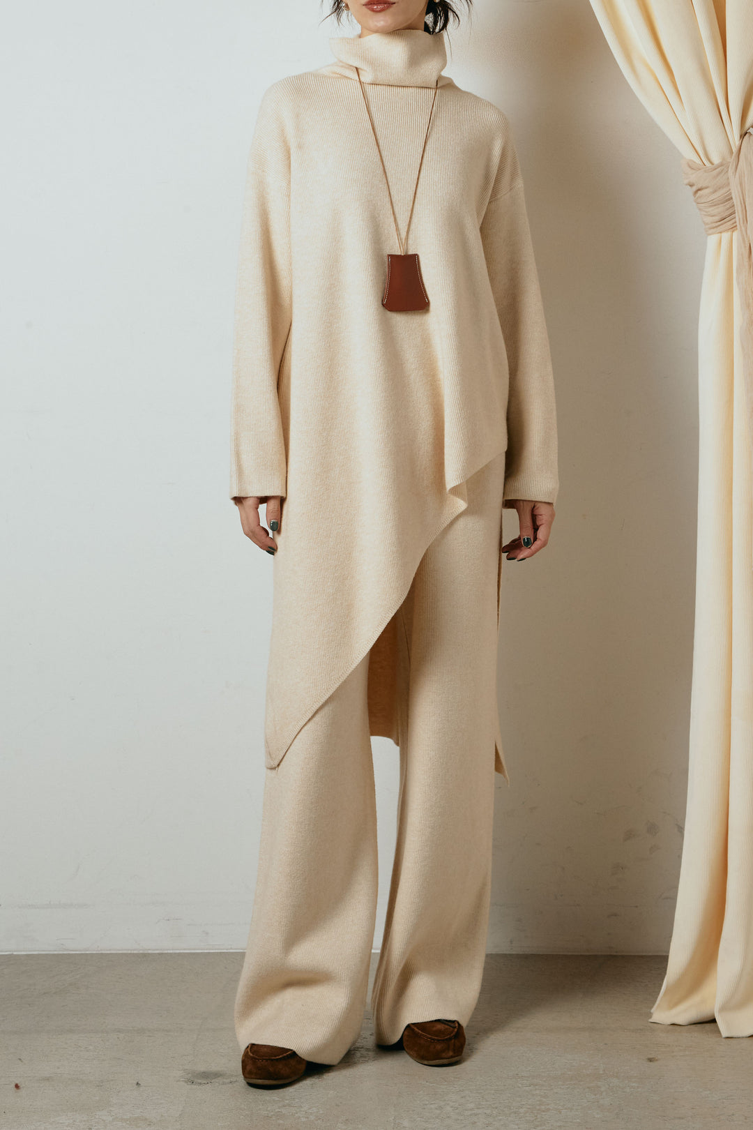 [SET]裾アシンメトリーニットSETUP