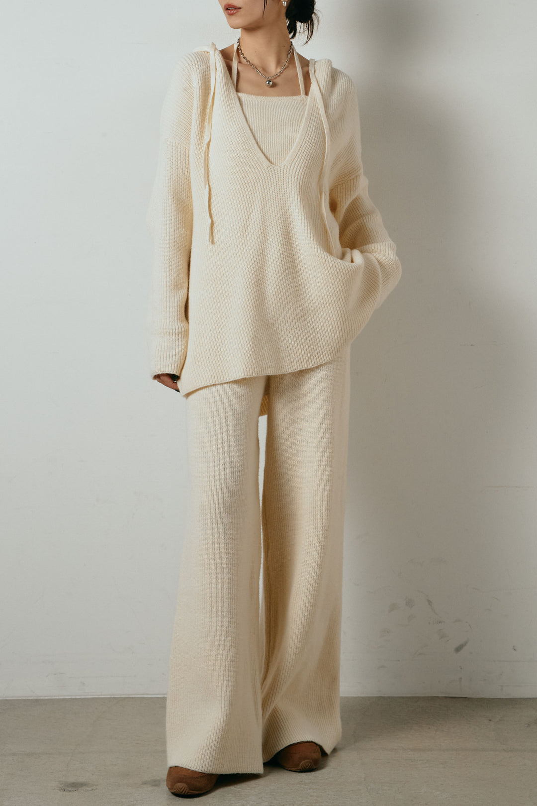 [SET]ホルターネックケーブルニットSETUP