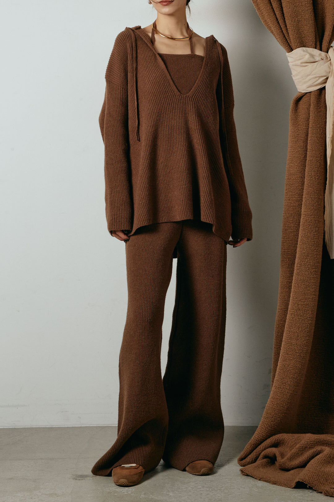 [SET]ホルターネックケーブルニットSETUP