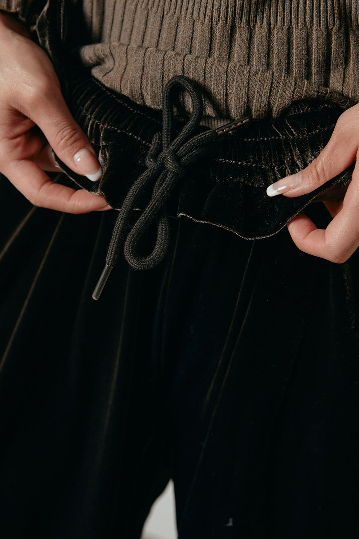 ベロアサスペンダー付きパンツ