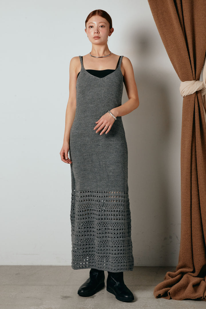 裾透かし編みキャミソールニットワンピース