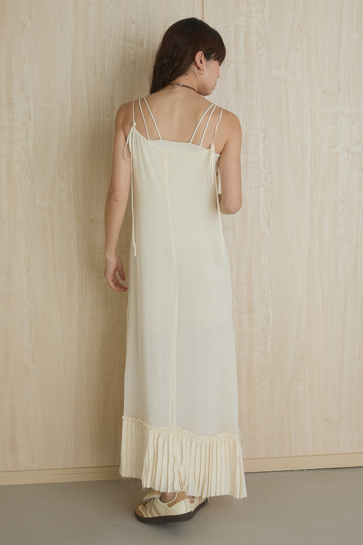 【即納】裾フリルキャミワンピース