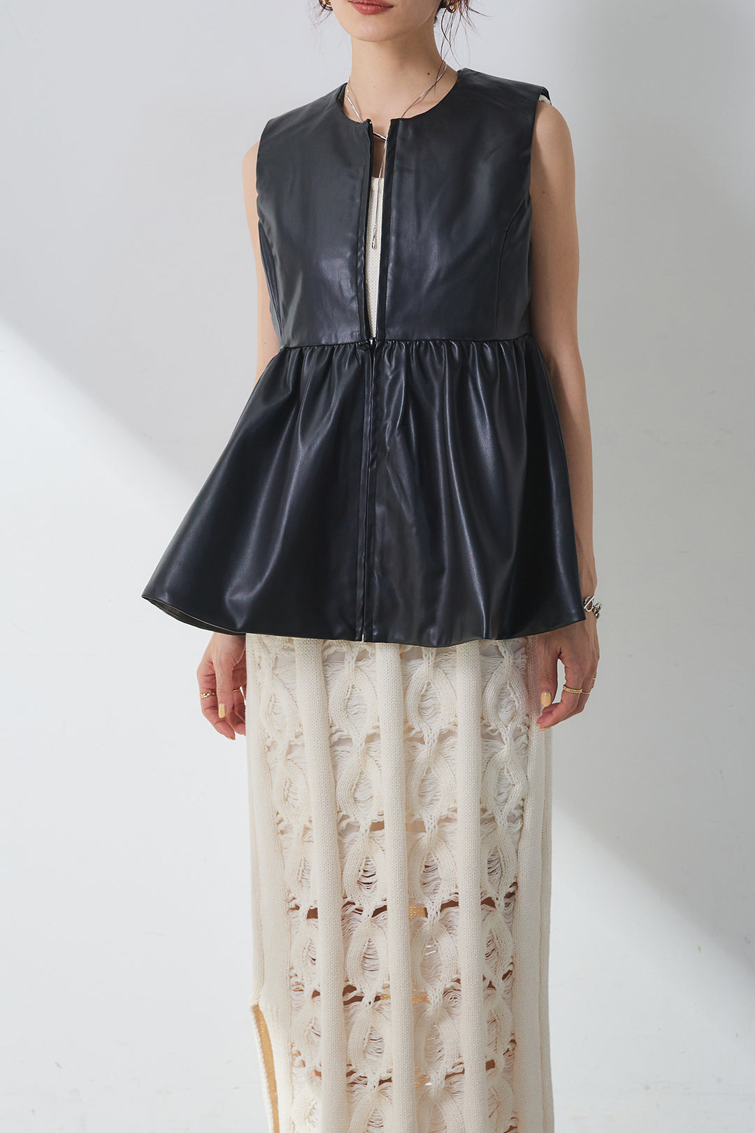 【即納】ペプラムデザインレザーベスト