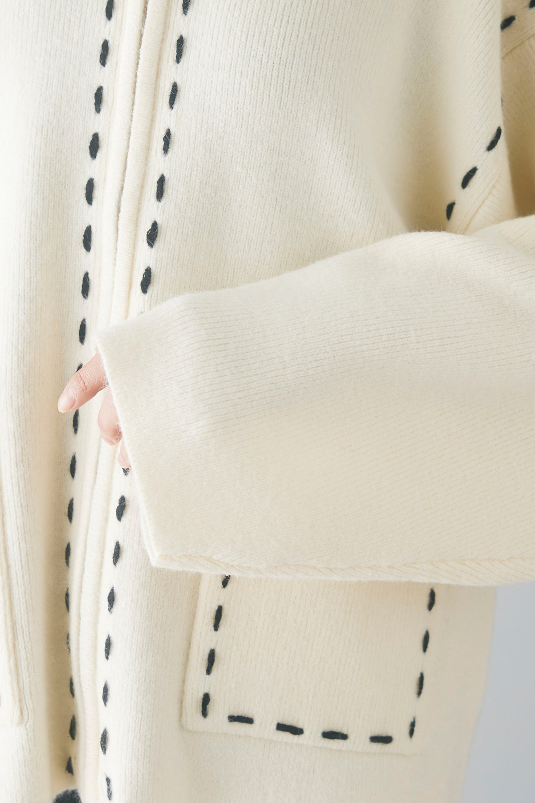 【即納】ステッチ刺繍ニットカーディガン