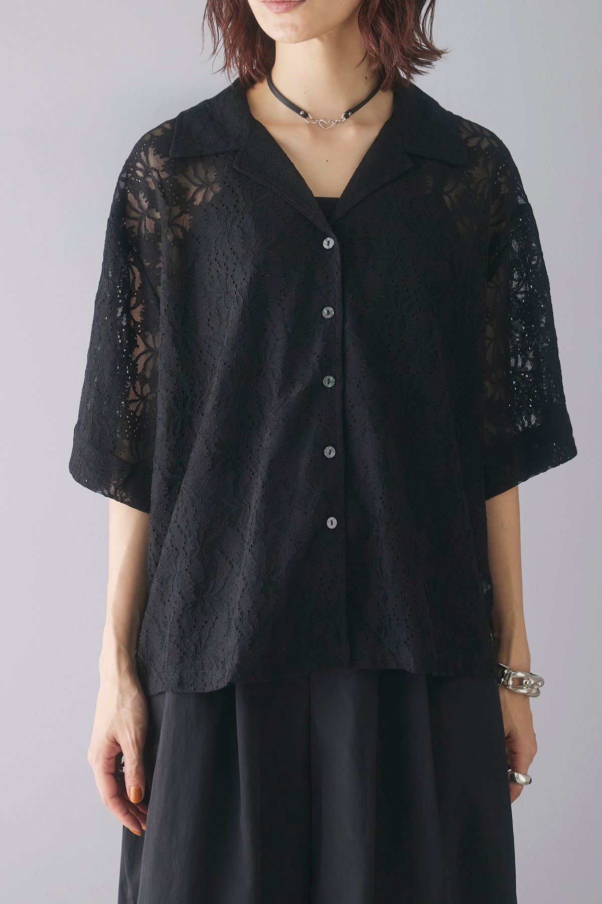 BLACKCOMMEdesGARCONS レースデザイン　丸襟シャツ 日本製】ストレッチレースデザインカットソー(カットソー・T